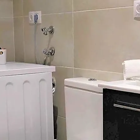 In Near Hot Springs Ξενοδοχείο 4*